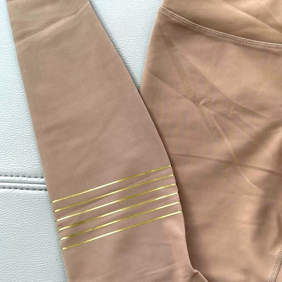 NWT! ALO YOGA High-Waist Vapor Legging Nude w/ Gold Highlights (Spark Gravel) XS - Picture 7 of 16